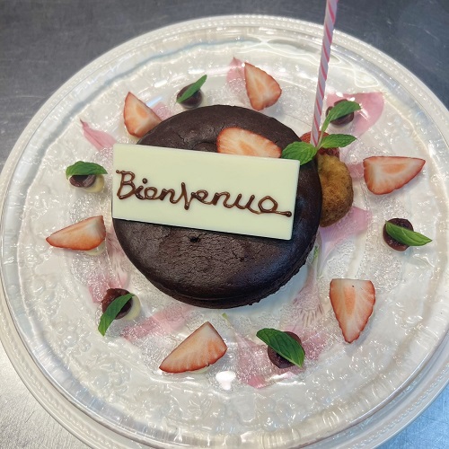 ガトーショコラのホールケーキ